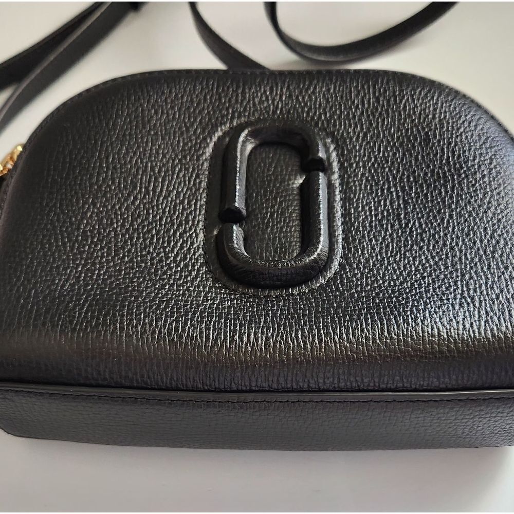 Marc Jacobs Shutter Black Leather Crossbody Bag BLACK/GOLD - Picture 5 of 12